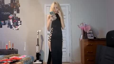 May online show from 30, 11, 2025