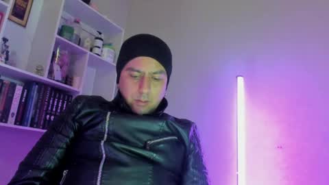 alucard_col666 online show from 28, 5, 2026