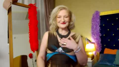 Snapshot of alura_jenson_ chatting on 13, 5, 2026 Alura Jenson online show from 13, 5, 2026