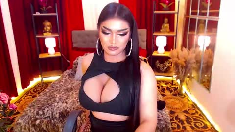 Snapshot of alurajhenson chatting on 23, 12, 2024 Alura Jhenson online show from 23, 12, 2024
