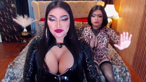 Snapshot of alurajhenson chatting on 4, 2, 2025 Alura Jhenson online show from 4, 2, 2025