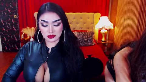 Snapshot of alurajhenson chatting on 18, 10, 2025 Alura Jhenson online show from 18, 10, 2025