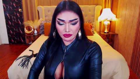 Snapshot of alurajhenson chatting on 26, 11, 2025 Alura Jhenson online show from 26, 11, 2025