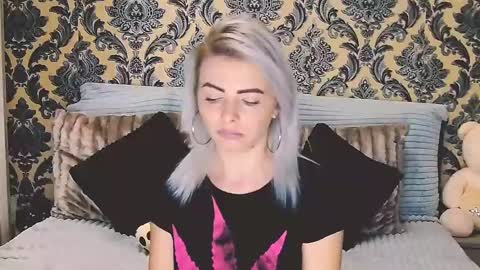 Snapshot of alyblonde chatting on 26, 2, 2025 aly online show from 26, 2, 2025