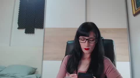 Alice online show from 7, 8, 2026