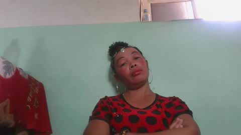 Snapshot of alypierette chatting on 19, 11, 2025 alypierette online show from 19, 11, 2025