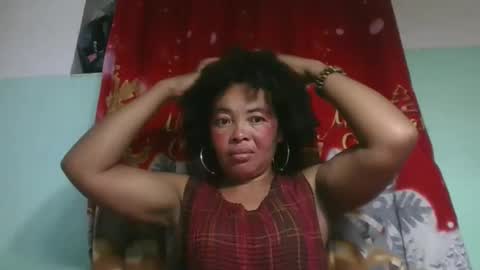 Snapshot of alypierette chatting on 2, 12, 2025 alypierette online show from 2, 12, 2025