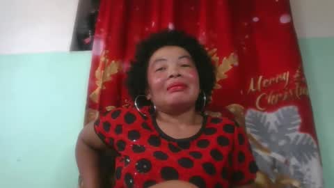 Snapshot of alypierette chatting on 5, 12, 2025 alypierette online show from 5, 12, 2025