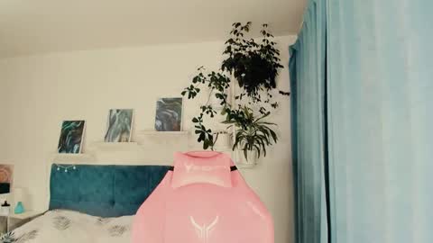 Alysa online show from 6, 12, 2024