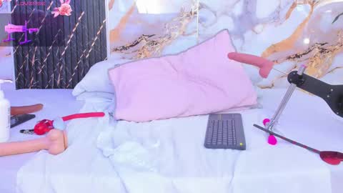 Snapshot of alyson__a chatting on 31, 10, 2025 alyson__a online show from 31, 10, 2025