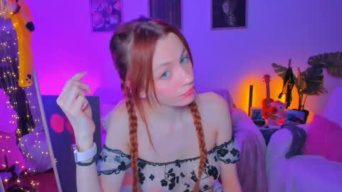 alyssa_smitt online show from 19, 10, 2025