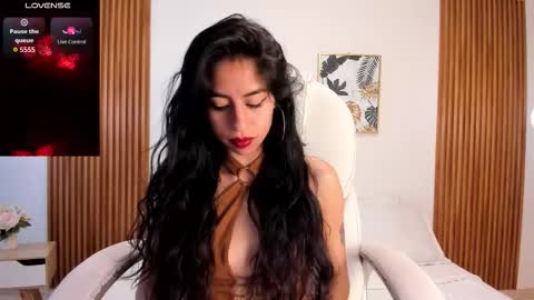 Snapshot of alyssabeauty_ chatting on 6, 1, 2026 alyssabeauty_ online show from 6, 1, 2026
