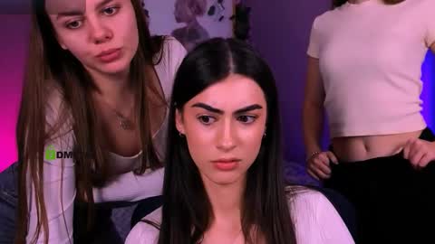 Snapshot of alyssamoan chatting on 27, 11, 2025 alyssamoan online show from 27, 11, 2025