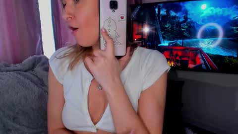 Alyssa  I will be online December 2 at 2000 UTC  online show from 7, 3, 2025