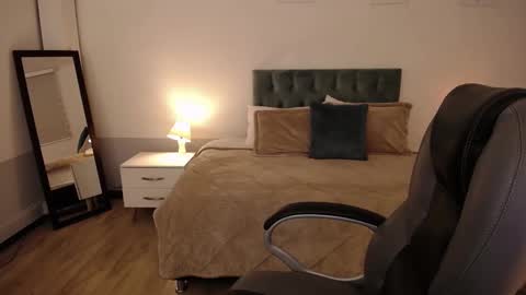 Snapshot of alyssia_wolds_1 chatting on 21, 1, 2025 alyssia wolds online show from 21, 1, 2025