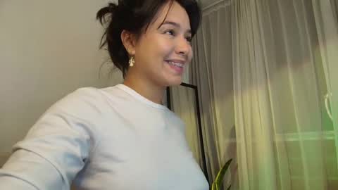 Snapshot of alyssia_wolds_1 chatting on 13, 9, 2025 alyssia wolds online show from 13, 9, 2025