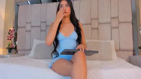 Snapshot of alysslender chatting on 26, 11, 2025 Alys online show from 26, 11, 2025