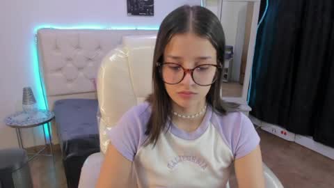 Snapshot of amaia_daniells chatting on 9, 5, 2026 B I A N C A online show from 9, 5, 2026