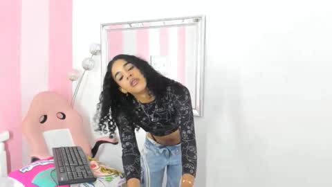 amaia_monroe online show from 17, 1, 2026