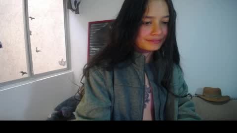 Snapshot of amaia_t chatting on 11, 5, 2026 Amaia online show from 11, 5, 2026