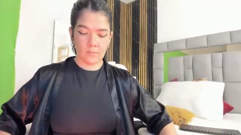Snapshot of amaiarojas7 chatting on 22, 6, 2026 Amaia online show from 22, 6, 2026