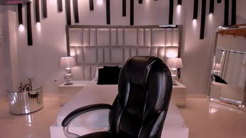 Amalia cruss online show from 23, 2, 2026