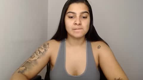 The queen of the biceps  online show from 26, 1, 2025