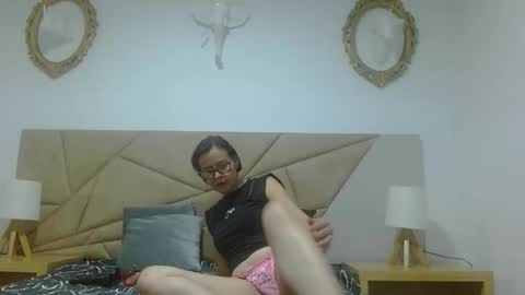 Snapshot of amanda_ramirez chatting on 20, 11, 2025 amanda_ramirez online show from 20, 11, 2025