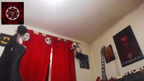 Snapshot of amanda_valeska chatting on 12, 1, 2025 Amanda Valeska online show from 12, 1, 2025