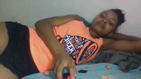 Snapshot of amandaaa25 chatting on 25, 9, 2025 amandaaa25 online show from 25, 9, 2025