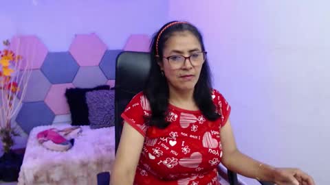 Snapshot of amandapeet chatting on 14, 11, 2025 amandapeet online show from 14, 11, 2025