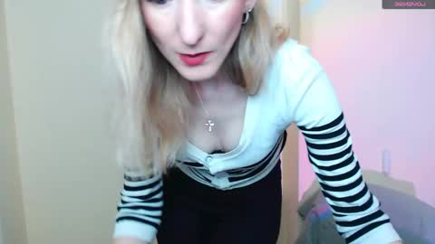 Snapshot of amandasentin chatting on 9, 5, 2026 Amanda online show from 9, 5, 2026