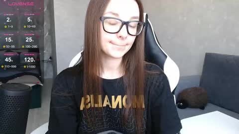 Mila online show from 8, 3, 2025