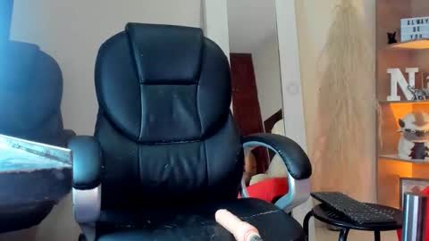 Snapshot of amara_brunet chatting on 7, 2, 2026 amara_brunet online show from 7, 2, 2026