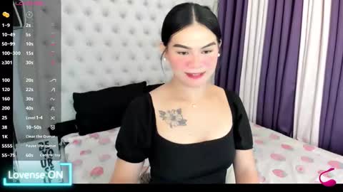 Snapshot of amara_lavelle chatting on 5, 11, 2025 AMARAA online show from 5, 11, 2025
