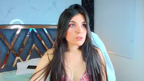 Amara Vega  online show from 12, 10, 2025
