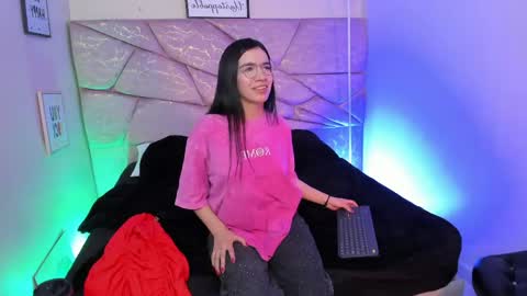 amara velle  online show from 17, 4, 2026