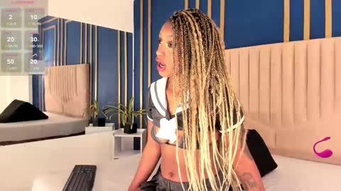 Snapshot of amarafierce chatting on 4, 12, 2025 Amara online show from 4, 12, 2025