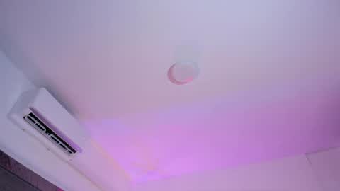 Snapshot of amaralewis chatting on 28, 5, 2026 AMARA online show from 28, 5, 2026