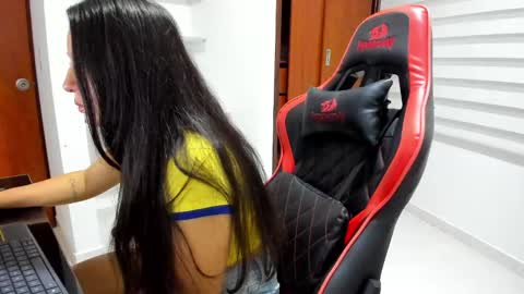 Snapshot of amaranta69_cam chatting on 11, 2, 2025 AMARANTA online show from 11, 2, 2025