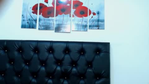 Snapshot of amaranta_f00x chatting on 18, 12, 2025 Amaranta online show from 18, 12, 2025