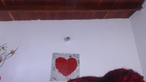 Snapshot of amarared chatting on 1, 2, 2025 online show from 1, 2, 2025