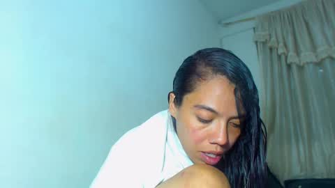 Amara Julia online show from 3, 1, 2025