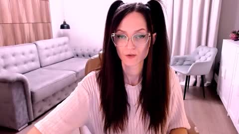 Izza online show from 20, 10, 2025