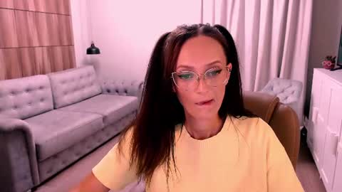 Izza online show from 28, 7, 2026