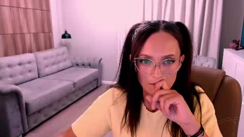 Izza online show from 28, 7, 2026