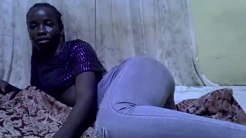 amazon_girl03 online show from 24, 10, 2025