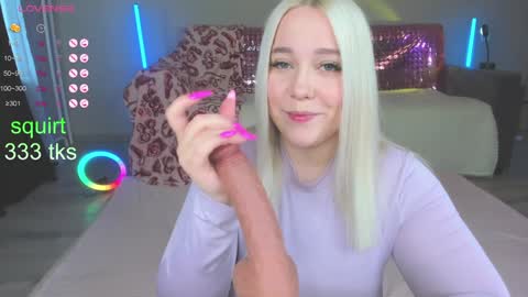 Snapshot of amazongirls chatting on 17, 1, 2025 Im Mandy and I love to play in public and do crazy in PVT online show from 17, 1, 2025
