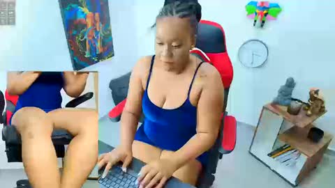 Snapshot of amba_rosee1 chatting on 25, 9, 2025 AMBAR online show from 25, 9, 2025