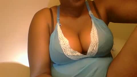 Mia online show from 6, 1, 2025